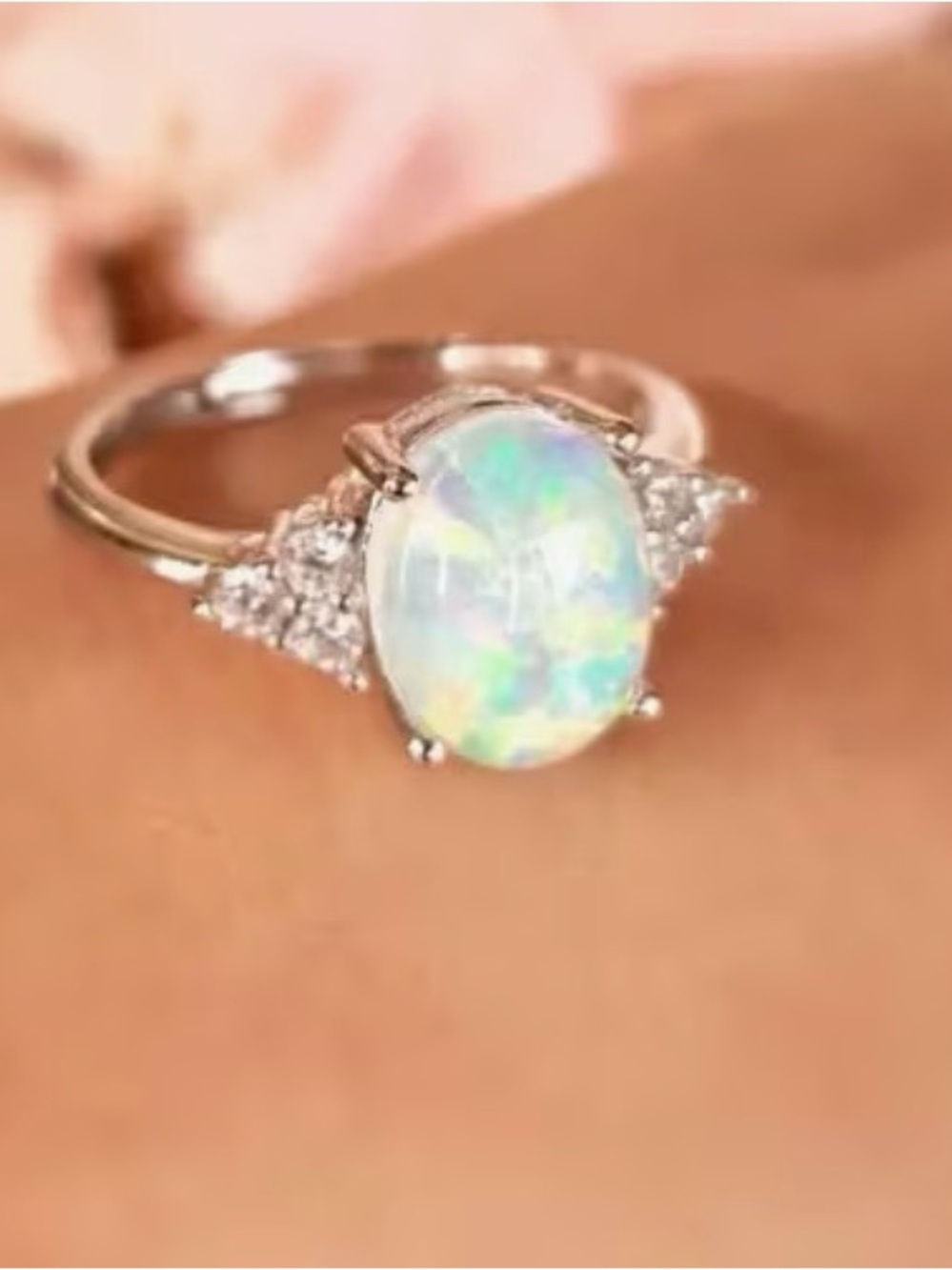 Iridescent White Opal & Crystal Ring Size 8 - Picture 3 of 3